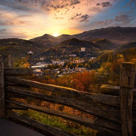 Amazing Grace-1089 Of Free Area Attraction Tickets For Each Paid Day!!! Villa Sevierville Eksteriør billede